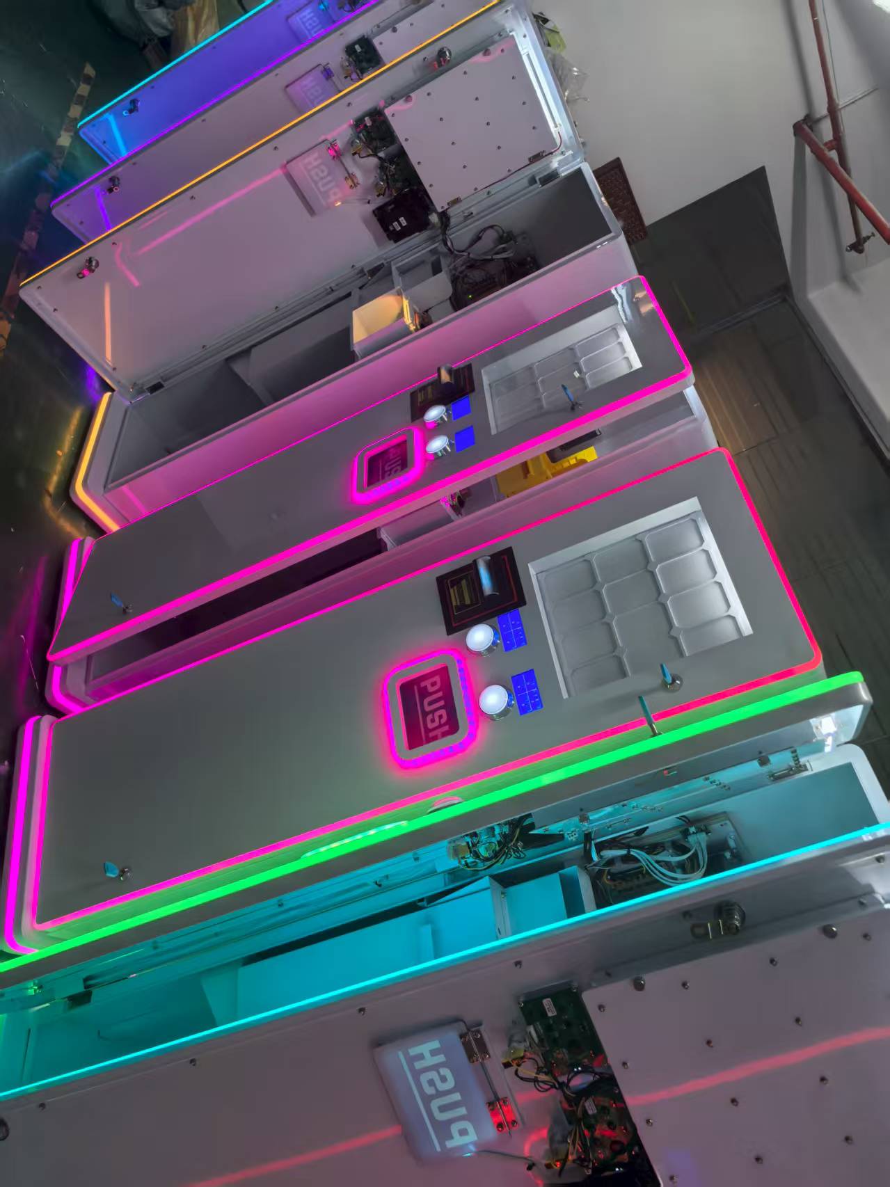 Factory Whosale Cards Vending  - Arcade Card Vending Machine のレビューと価格